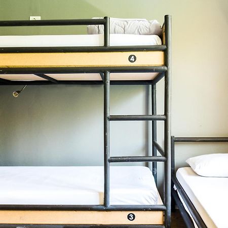 Destil Hostel Tirana Kültér fotó