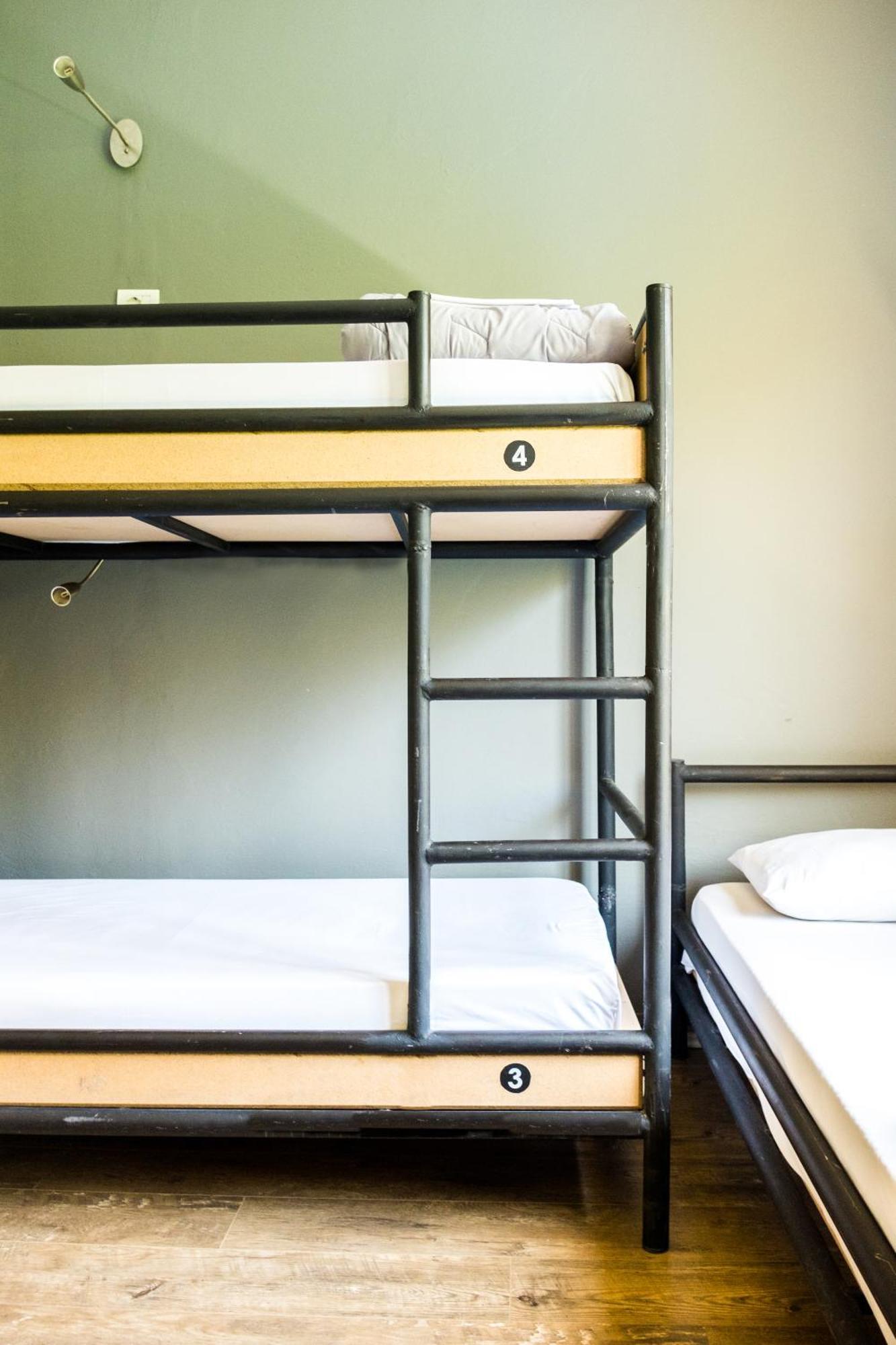 Destil Hostel Tirana Kültér fotó