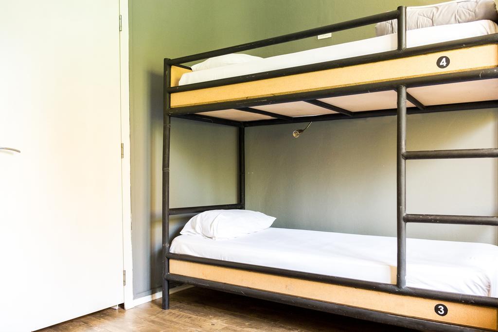 Destil Hostel Tirana Kültér fotó